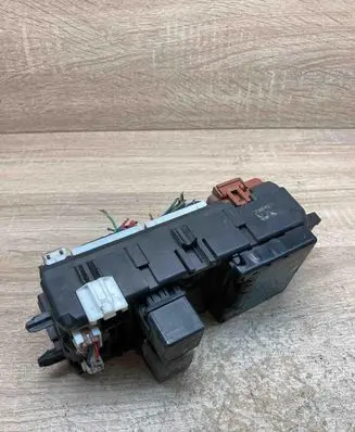 Mitsubishi Carisma Fuse module MB953355 MR193494