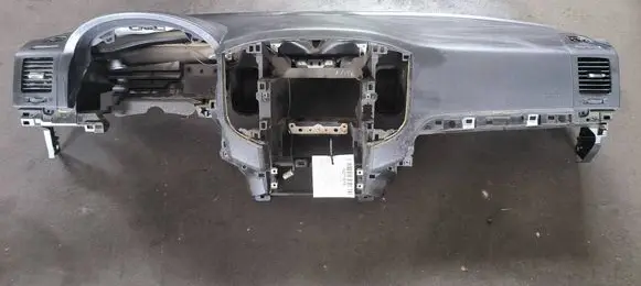 Mitsubishi Pajero Dashboard