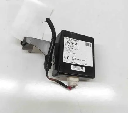 Toyota Hilux (AN10, AN20, AN30) Door central lock control unit/module 61B198000 8974171010