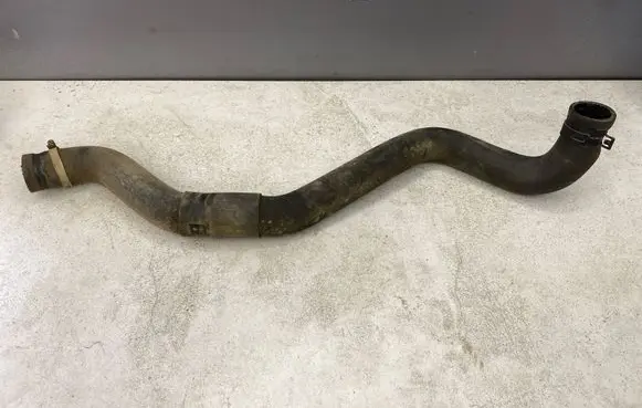 Nissan Pathfinder R51 Engine coolant pipe/hose