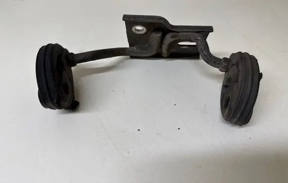 Muffler mount bracket/holder
