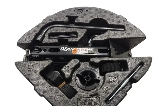 Opel Adam Tool set 13356222