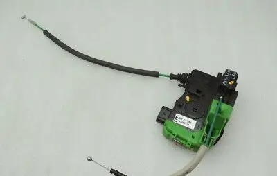 Hyundai i40 Front door lock 813203Z020