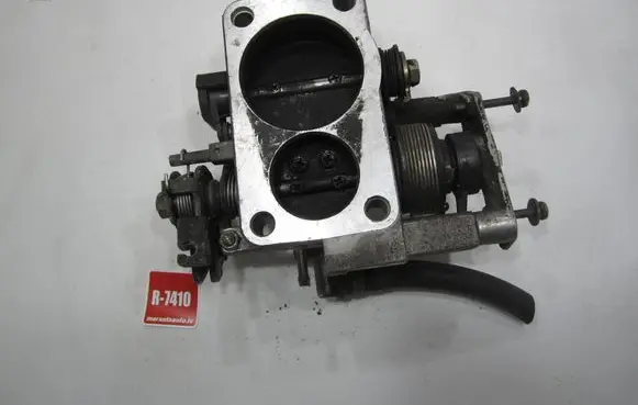 Audi 80 90 S2 B4 Throttle valve 037061S B2268