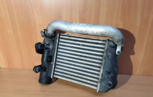 Audi A6 S6 C6 4F Intercooler radiator