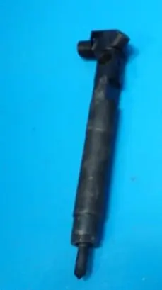 Mercedes-Benz A W176 Fuel injector A6510701387