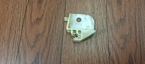 Renault Vel Satis Headlight/headlamp mounting bracket 7701207177