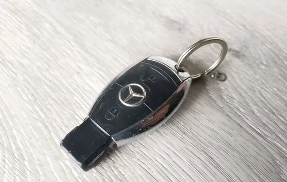 Mercedes-Benz ML W164 Ignition key/card 