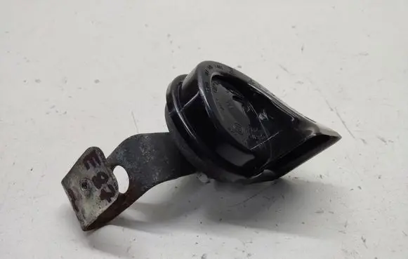 BMW 1 E81 E87 Horn signal A046466 E9001157
