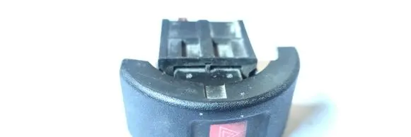 Opel Astra G Hazard light switch 09131728