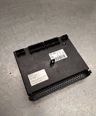 Mercedes-Benz ML W163 SAM control unit 1635457032 05371056