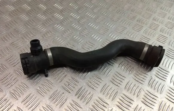 BMW 5 F10 F11 Engine coolant pipe/hose 7619684