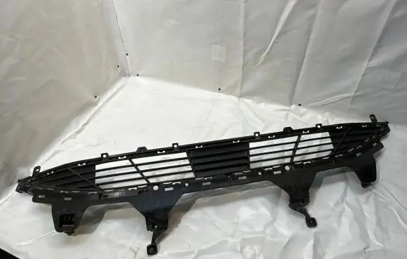 Hyundai Tucson IV NX4 Front bumper lower grill 86531N7020