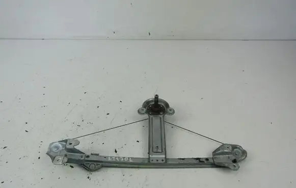 Opel Astra H Rear door manual window regulator 