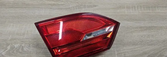 Volkswagen Jetta VI Tailgate rear/tail lights F00HTV4021
