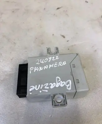 Porsche Panamera (970) Tire pressure control unit 97061810305