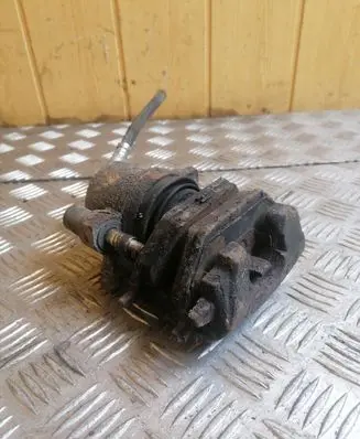 Volkswagen Golf IV Front brake caliper