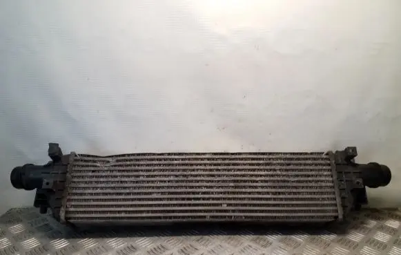 Opel Mokka Intercooler radiator 95081734