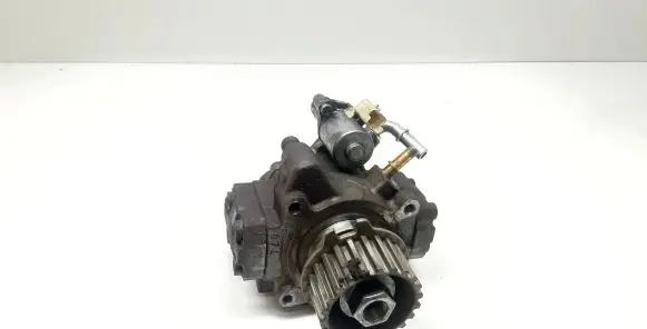Volvo V70 Fuel injection high pressure pump 9676289780