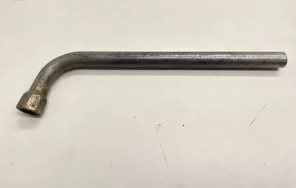 Volkswagen Tiguan Wheel nut wrench 191012219