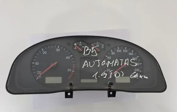 Volkswagen PASSAT B5.5 Speedometer (instrument cluster) 3B0919880E 110008920022