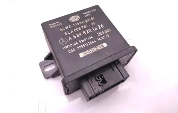 Mercedes-Benz Vito Viano W639 Light module LCM A6398201426 5LA00876725