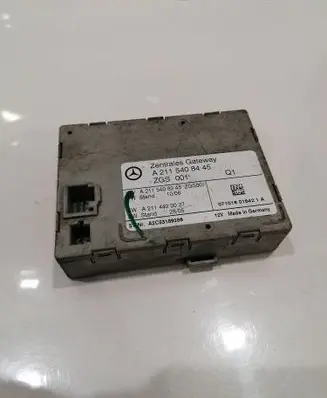 Mercedes-Benz E W211 Gateway control module A2115408445 A2114420027 A2115408245