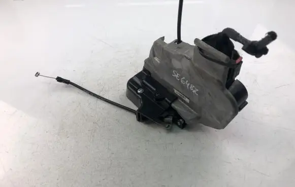 Volvo V50 Coupe door lock (next to the handle) 30799336