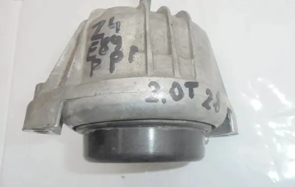 BMW Z4 E89 Engine mount bracket 6768852