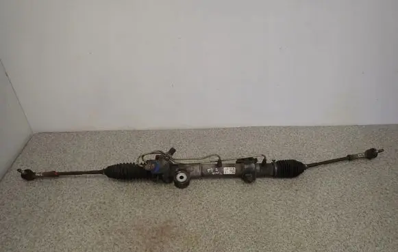 Nissan Almera Tino Steering rack