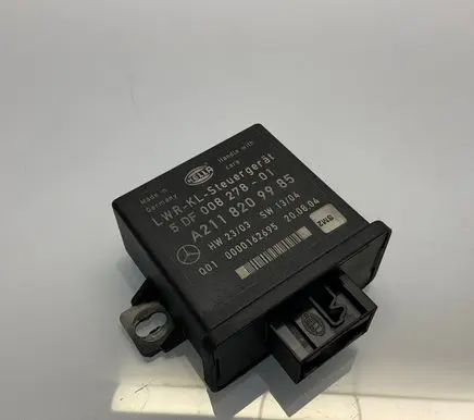 Mercedes-Benz E W211 Light module LCM A2118209985 5DF00827801 0000162695