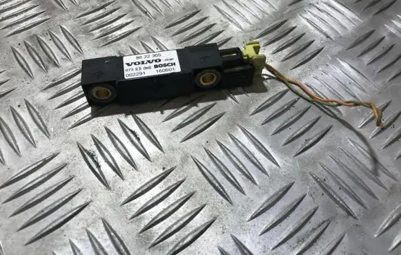 Volvo V70 Airbag deployment crash/impact sensor 8622365 002291