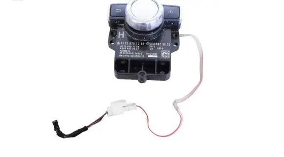 Mercedes-Benz CLS C218 X218 Head unit multimedia control A1728701158 A2049020501