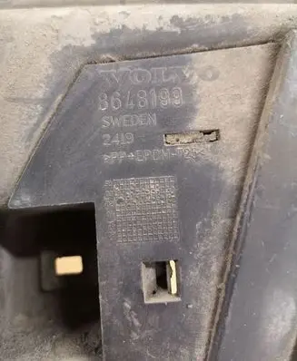 Volvo V70 Rear bumper mounting bracket 8648198