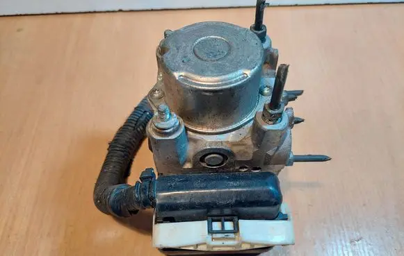 Toyota RAV 4 (XA30) ABS Pump 44510-42140 89541-42170 133800-0340