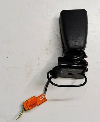 Volvo C30 Rear seatbelt buckle 8686940 6054212L0C