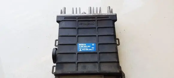 Volkswagen PASSAT B4 Engine control unit/module 0280800252 443906264C
