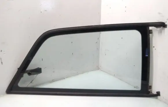 Audi A3 S3 8L Rear side window