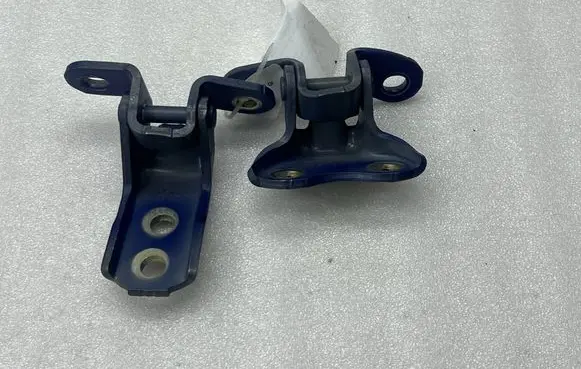 Toyota Yaris Cross Front door hinge set ES03 ES033823 ES033923