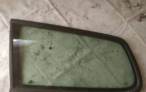 Volkswagen PASSAT B6 Rear side window as2