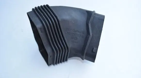 Audi A6 S6 C6 4F Air intake hose/pipe 4F0129739B