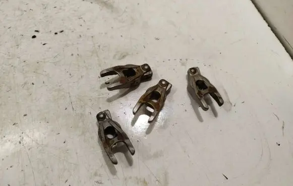 Ford Transit Courier Fuel Injector clamp holder 258085