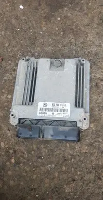 Volkswagen Touran I Engine control unit/module 03G906016AL 0281011450