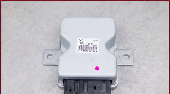Mazda 6 Other control units/modules PE0118561