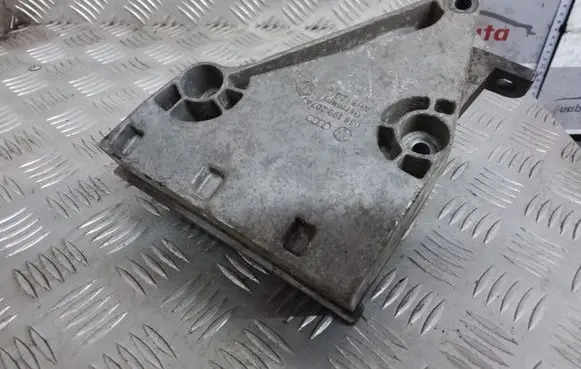 Skoda Fabia Mk1 (6Y) Engine mounting bracket 038199207AJ