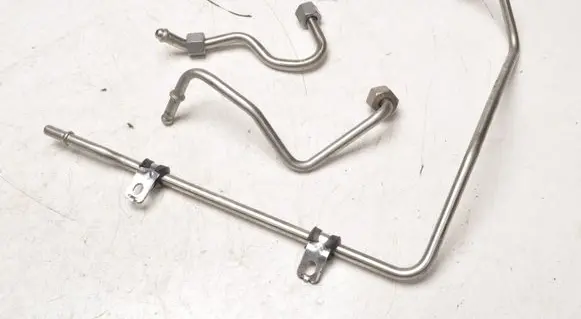 Mini One - Cooper F56 F55 Fuel injector supply line/pipe 