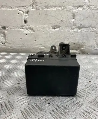 Nissan Navara D23 Fuse module 243821LA1D