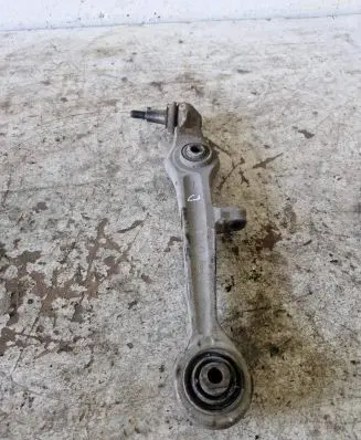 Volkswagen PASSAT B5.5 Front lower control arm/wishbone 4B0407155
