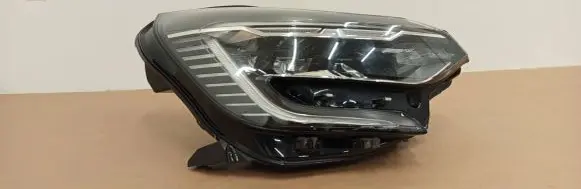 Renault Captur II Headlight/headlamp 260104525R 01393032