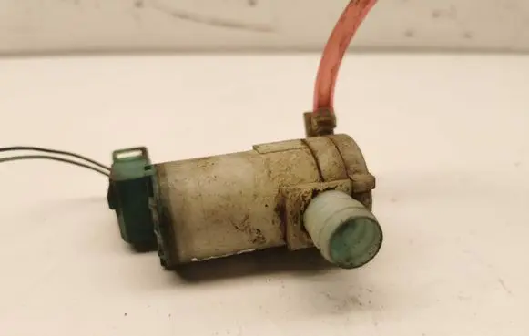 Windscreen/windshield washer pump
